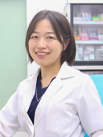 伏間江真由美